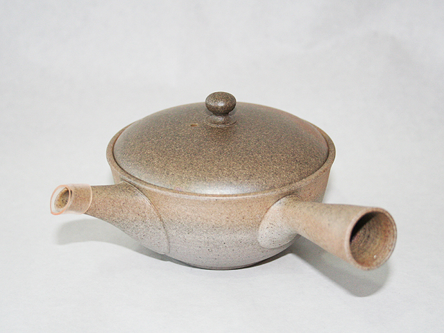 ���D �q�^ �}�{